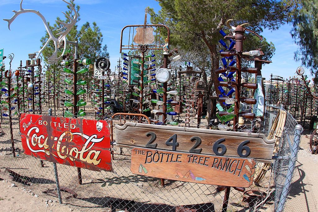 Elmer's Bottle Tree Ranch, Route 66